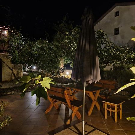 Apartments Villa Temer Pinezići Εξωτερικό φωτογραφία