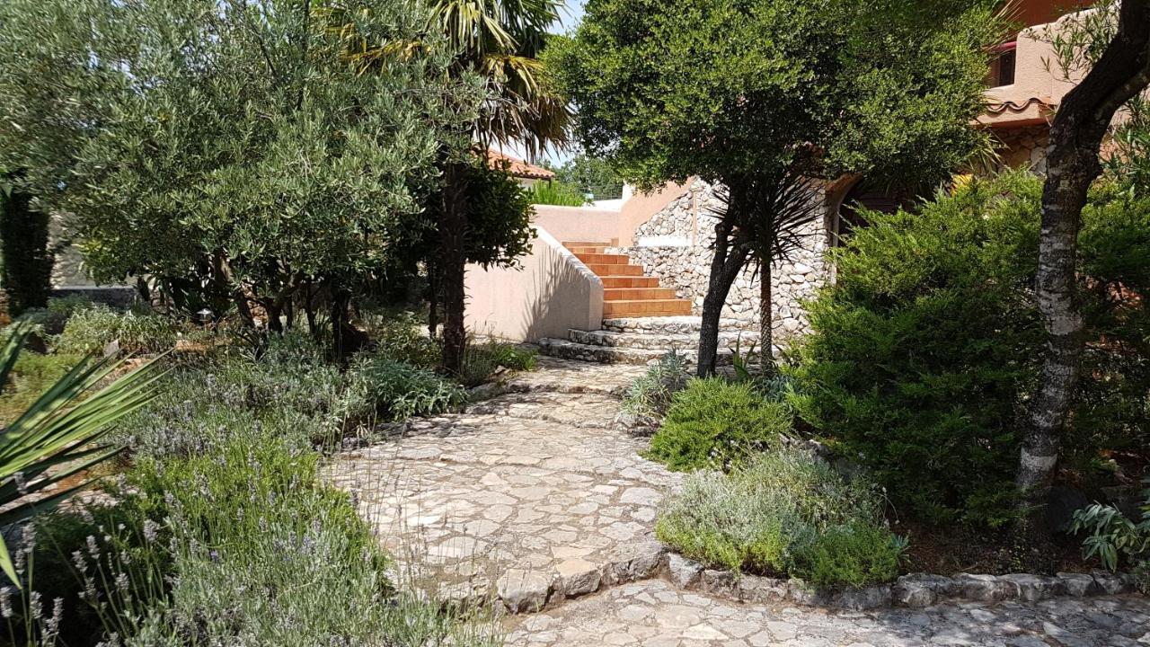 Apartments Villa Temer Pinezići Εξωτερικό φωτογραφία