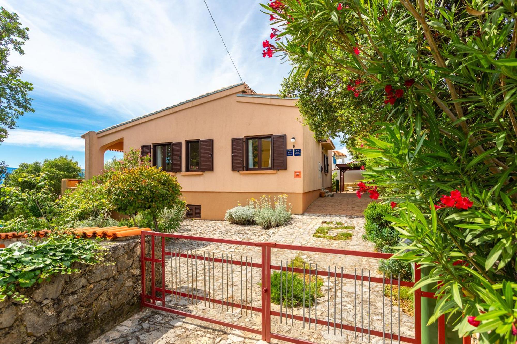 Apartments Villa Temer Pinezići Εξωτερικό φωτογραφία